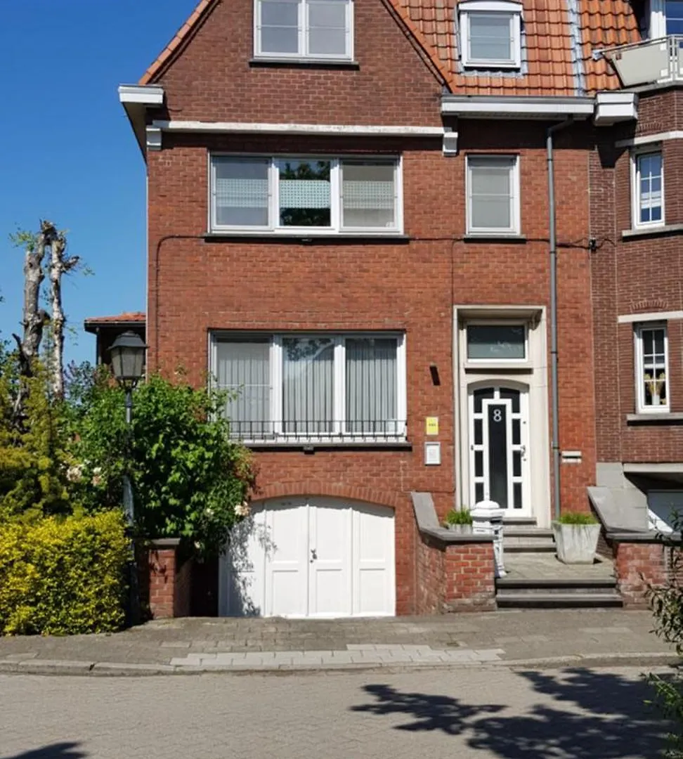Adagio 2 Brugge Guest house